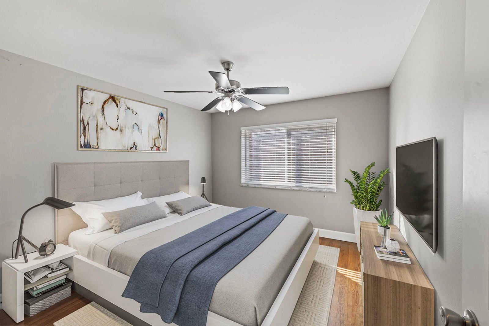 Bedroom Large