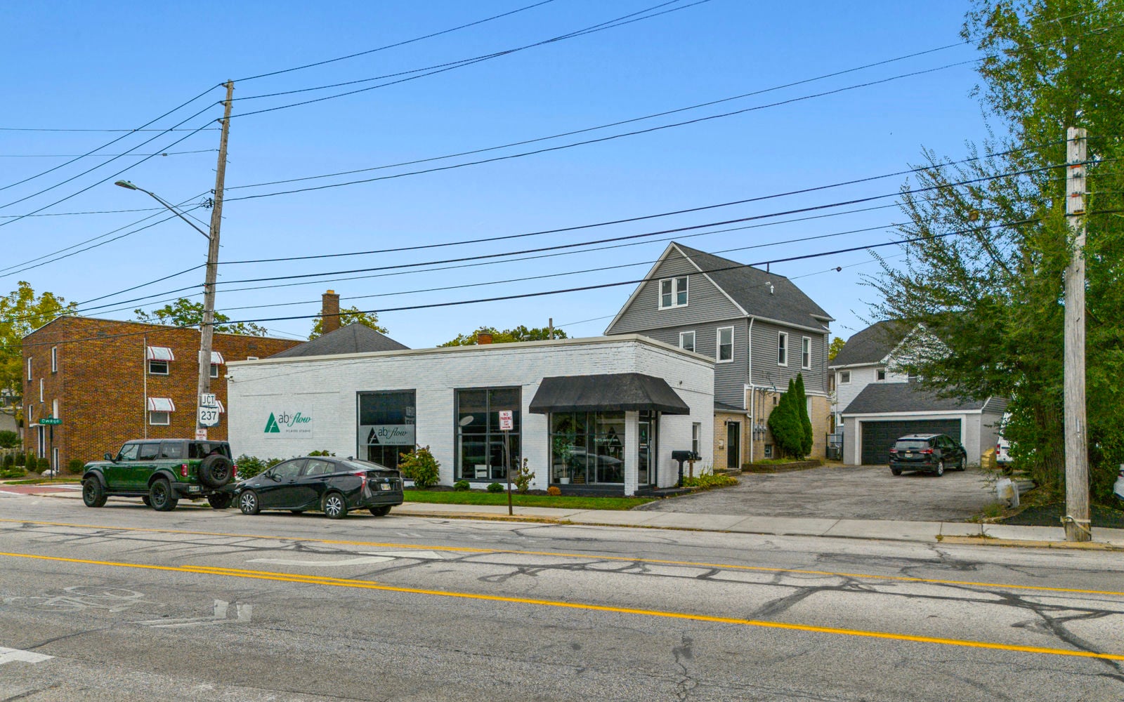 100% Leased Mixed-Use Investment Opportunity in Lakewood! 18215 Detroit Avenue - Image 4