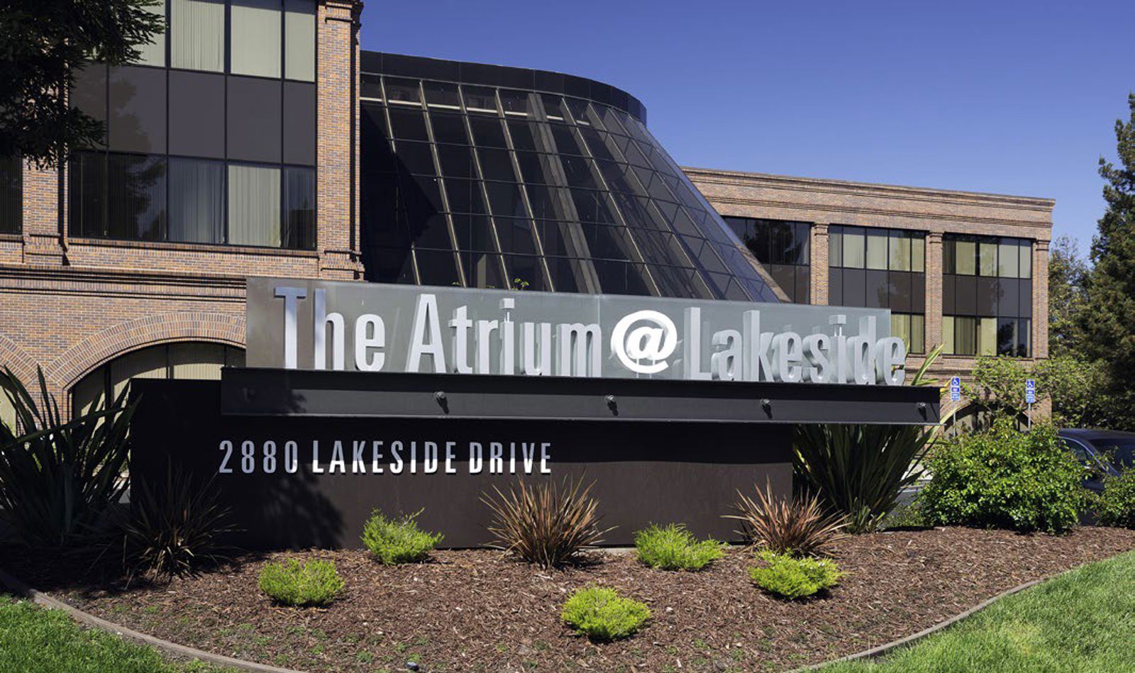 2880 Lakeside Drive - Image 2