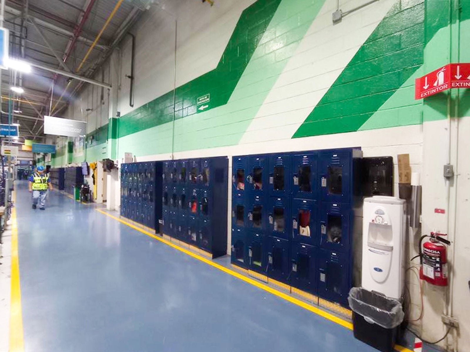 2040 El Cid - Warehouse Lockers