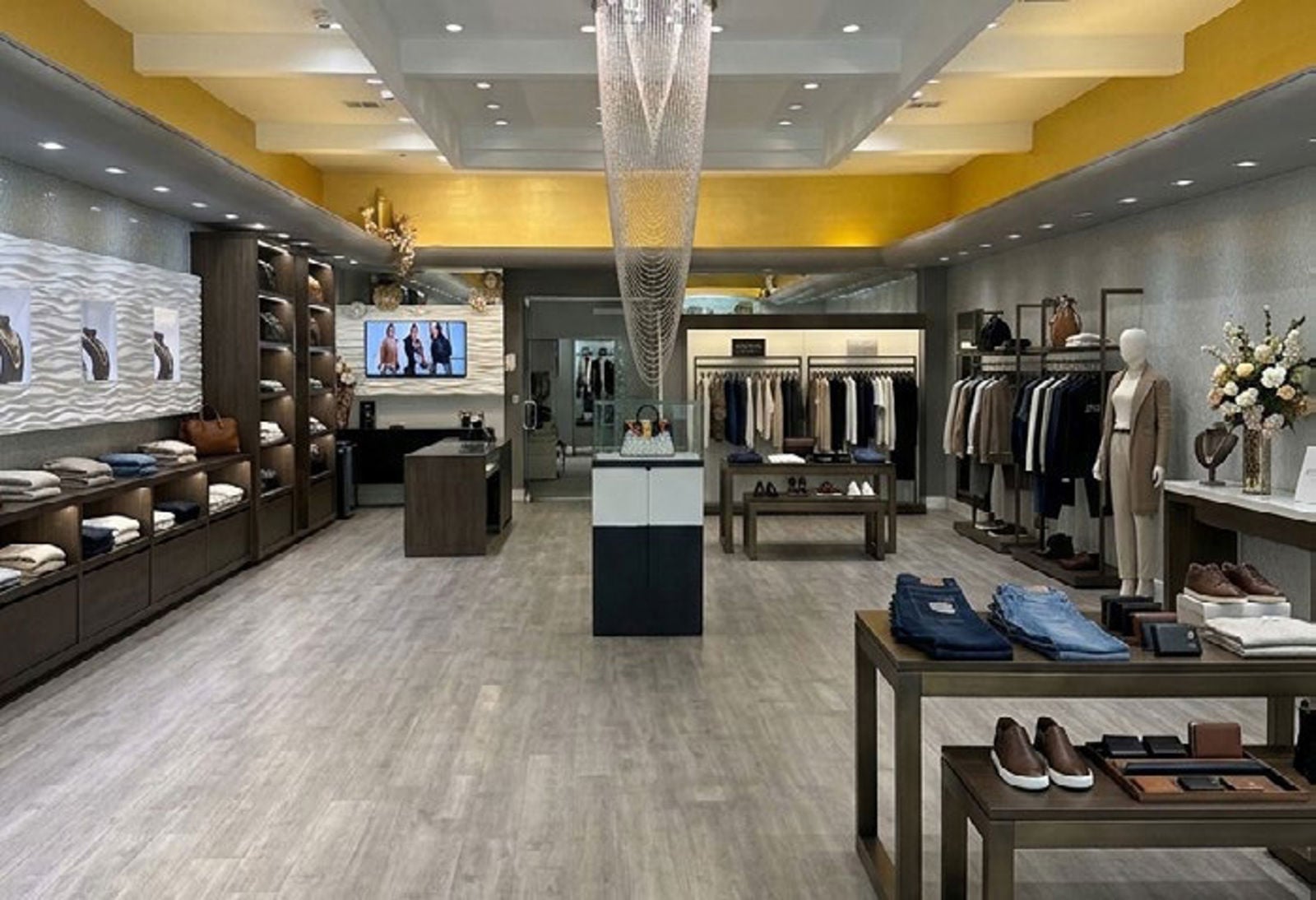 18640 Pioneer Blvd_interior 5
