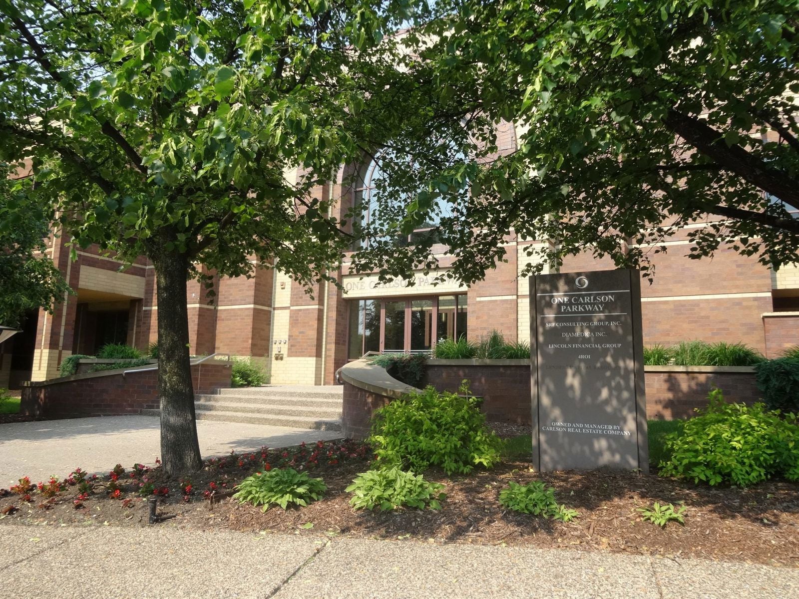 One_Carlson_Parkway_PIC_2_Plymouth_MN_55447_MNCAR_7592866