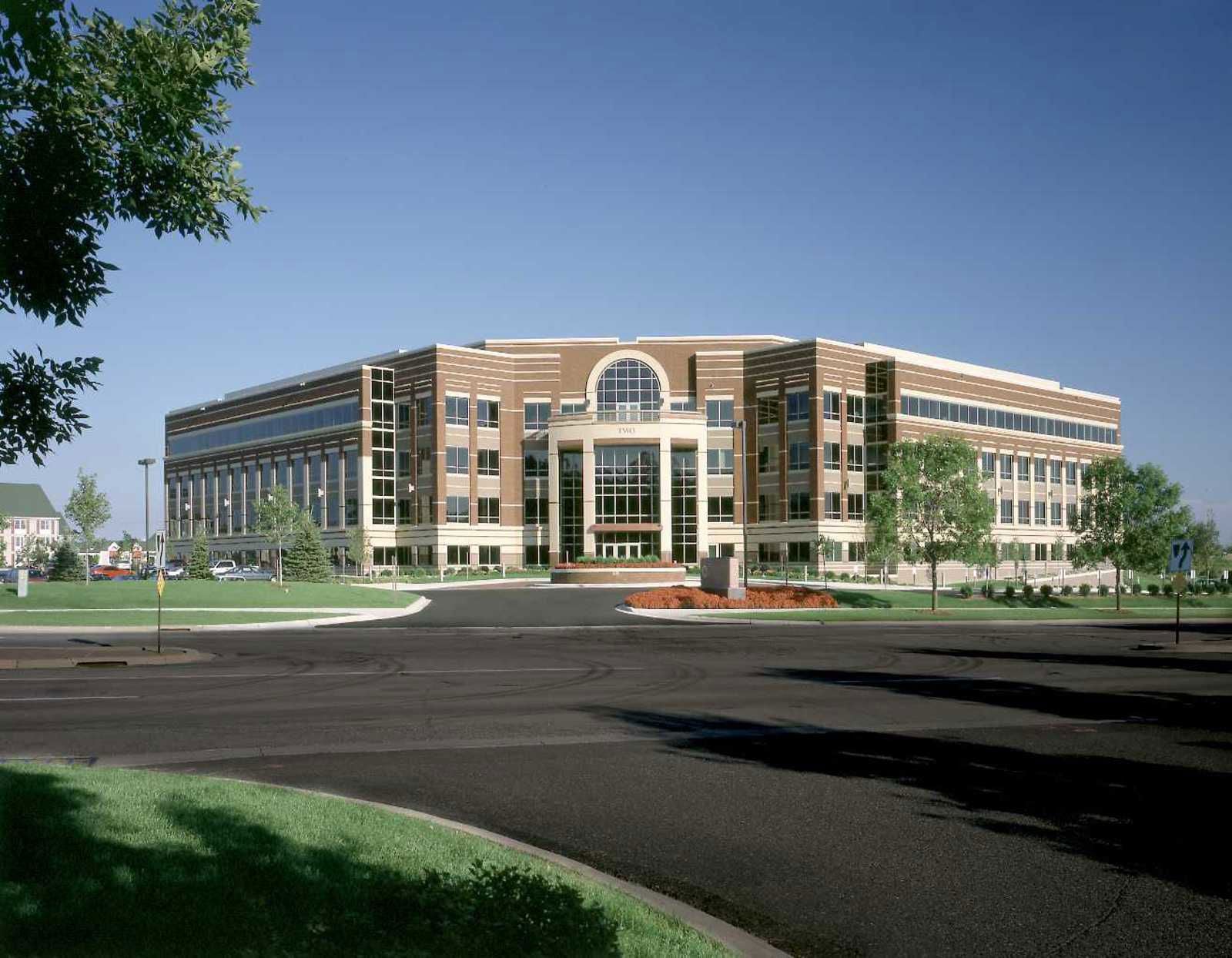 Two Carlson Parkway - front w-good road (MAIN Bldg PHOTO from Liz brochure DIR - 2CP - 2 Carlson pkwy)