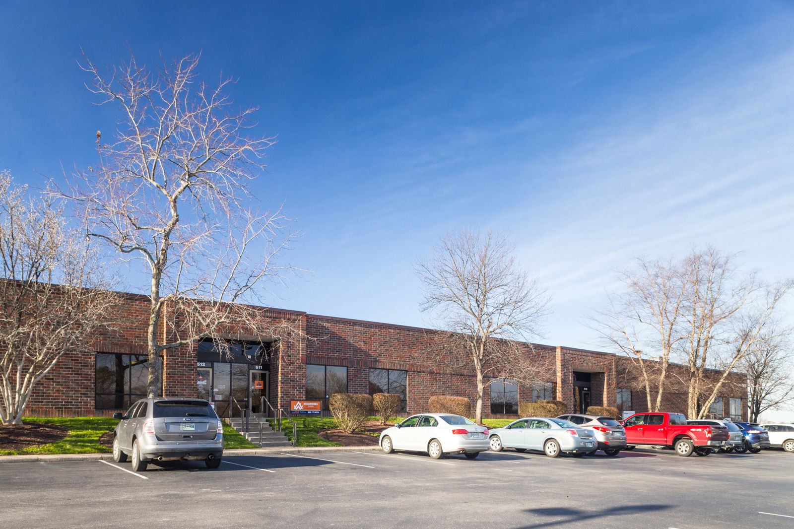 5211 Linbar - Haywood Oaks 5 - Main Image.JPG