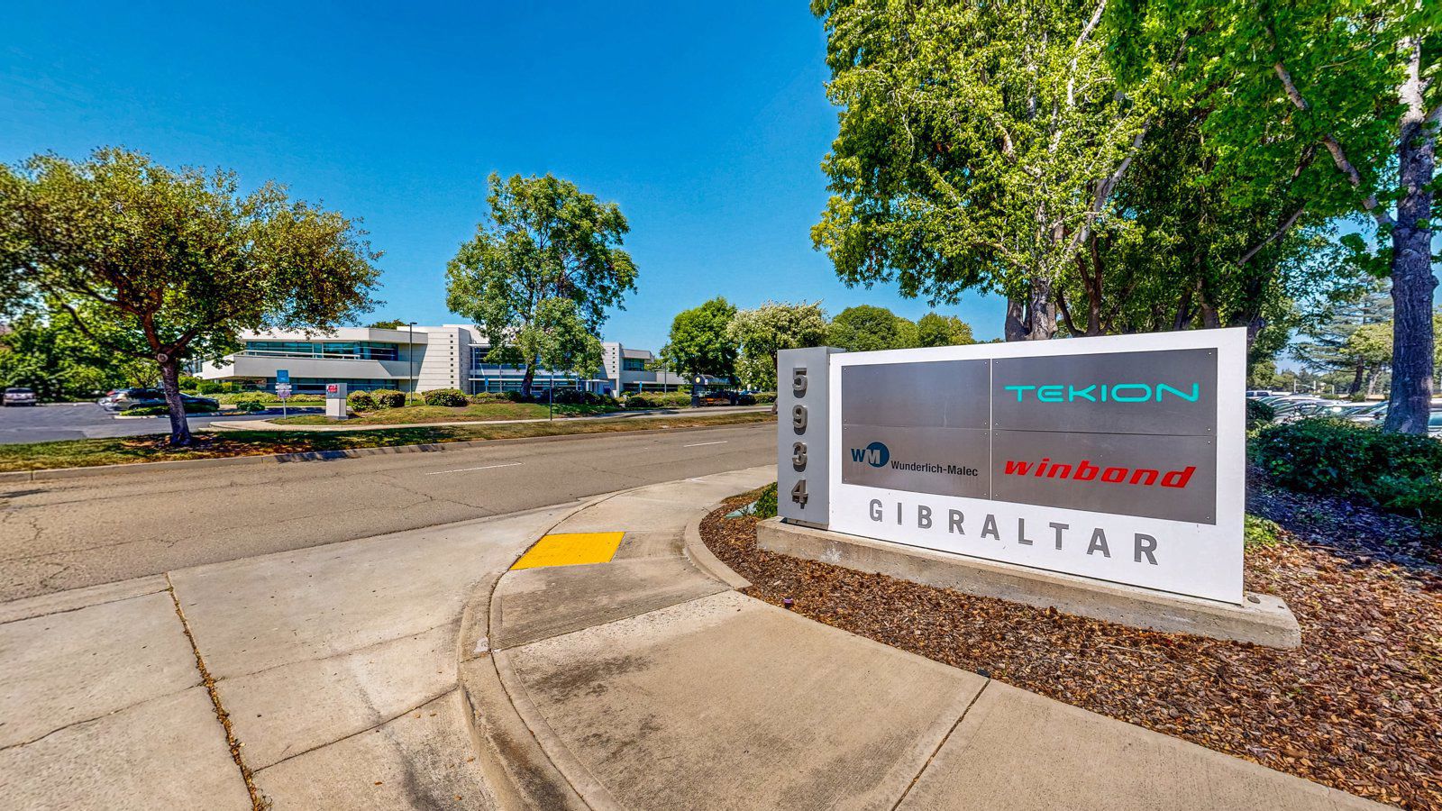 014_5934_gibratar_drive_suite_205_15_196