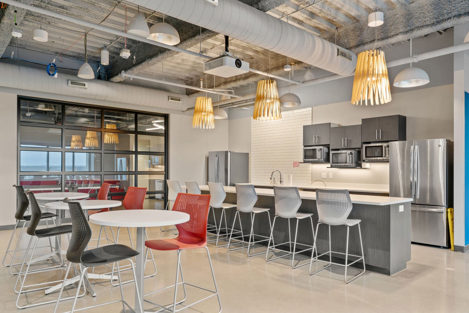 16-print-11995 Singletree Ln -16