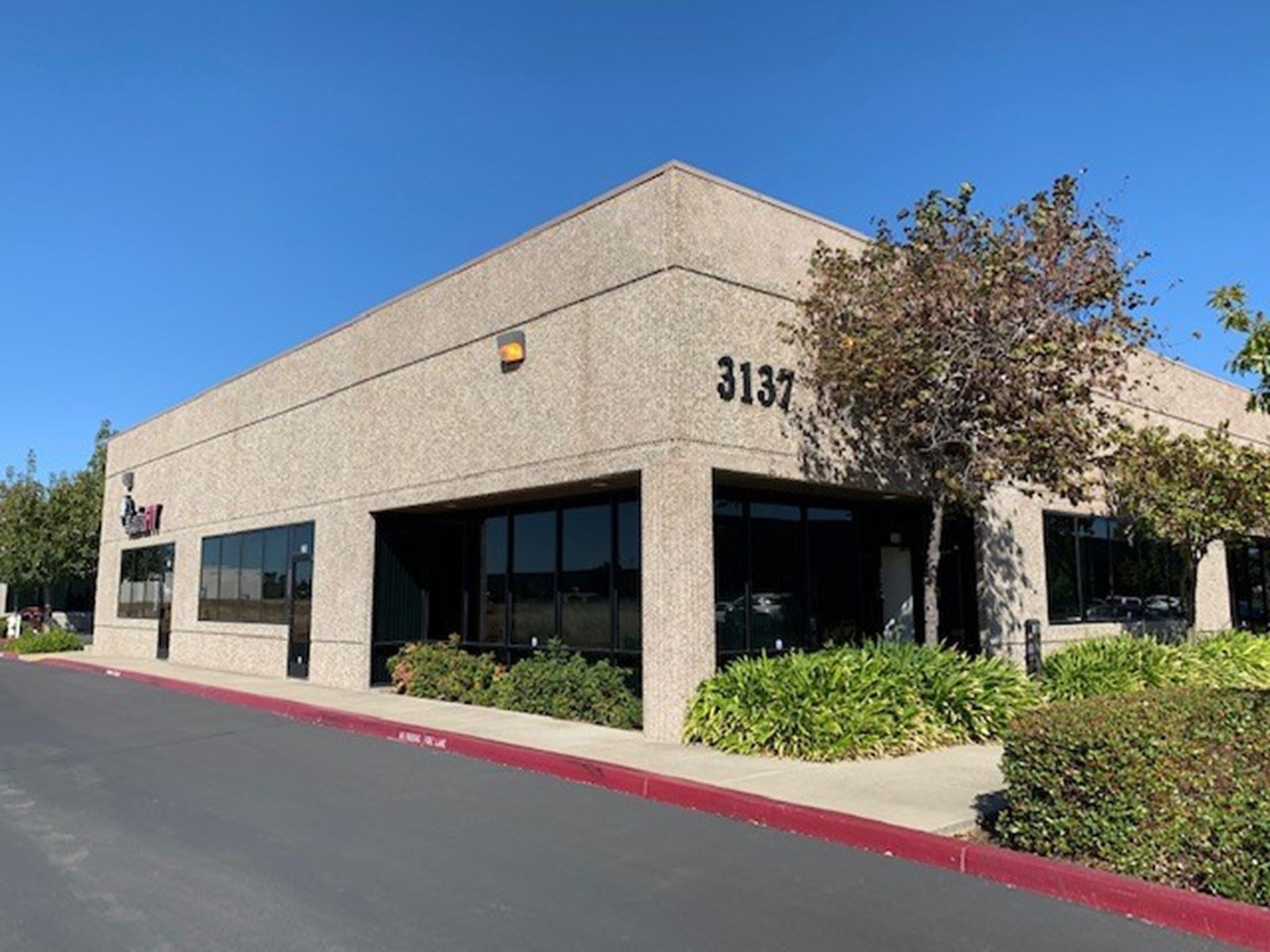 3137 Dwight Building Photo 1_10..7.19