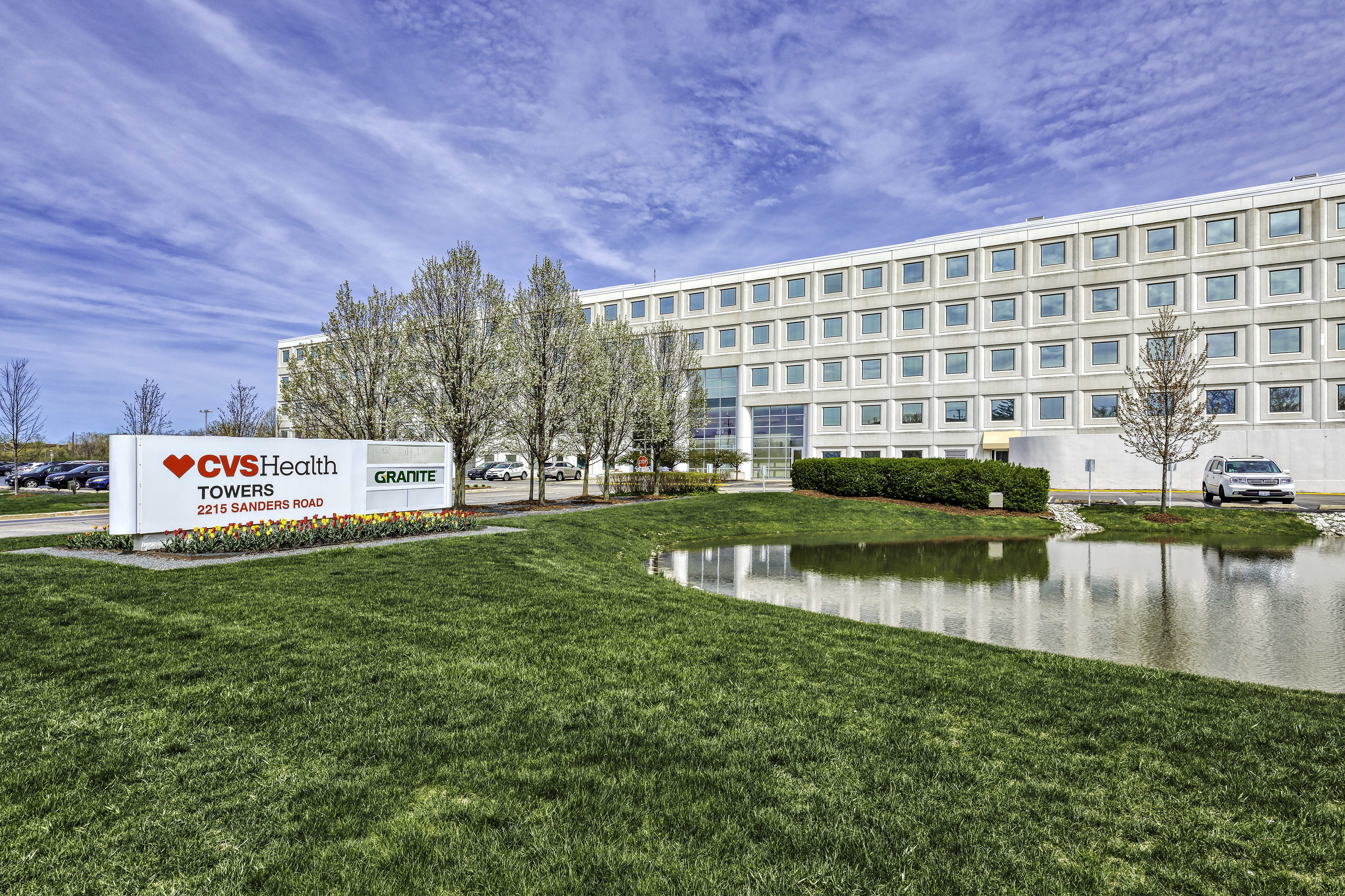 Northbrook Pointe — Lease in Northbrook, IL, photo 1 of 8