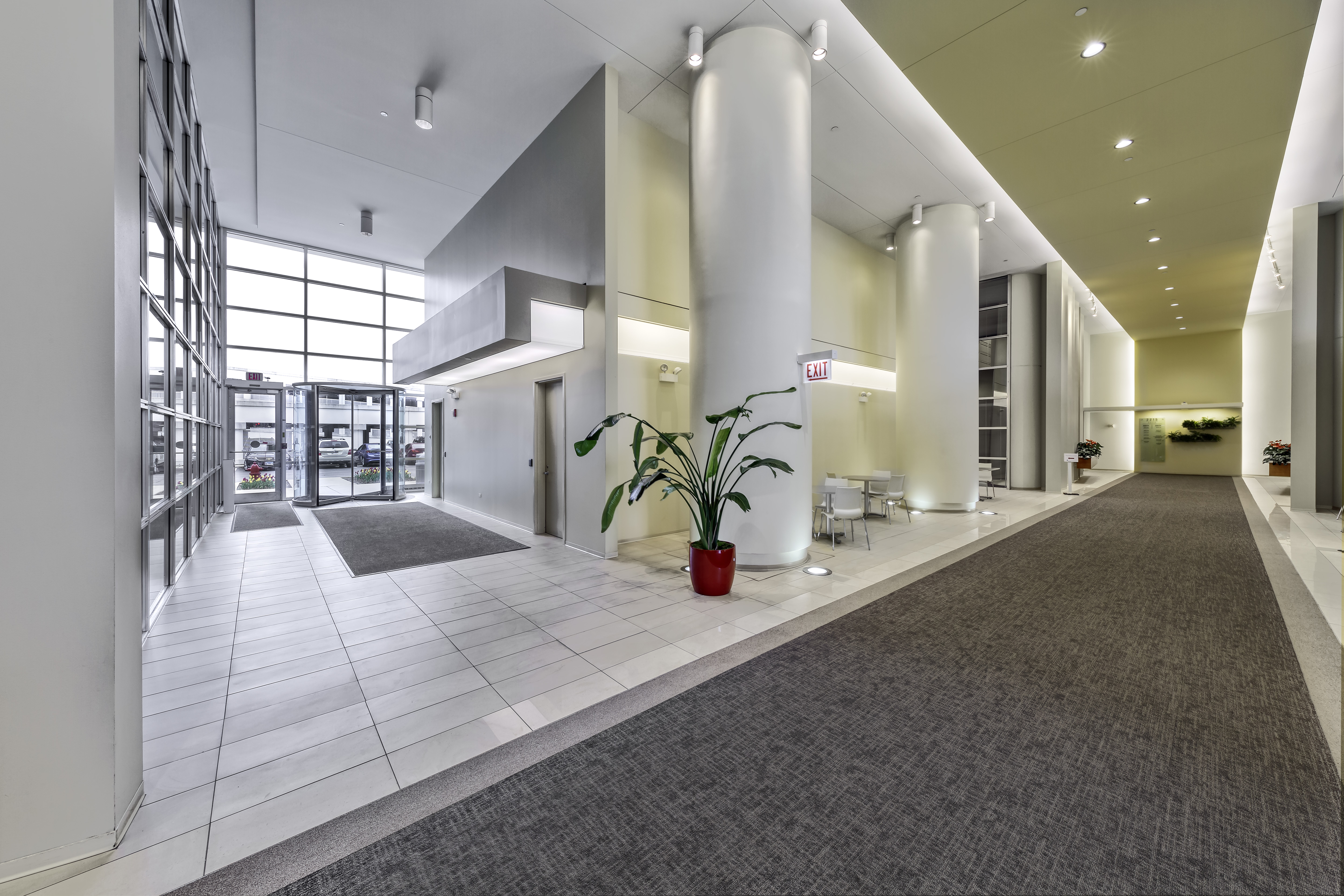 Northbrook Pointe — Lease in Northbrook, IL, photo 3 of 8
