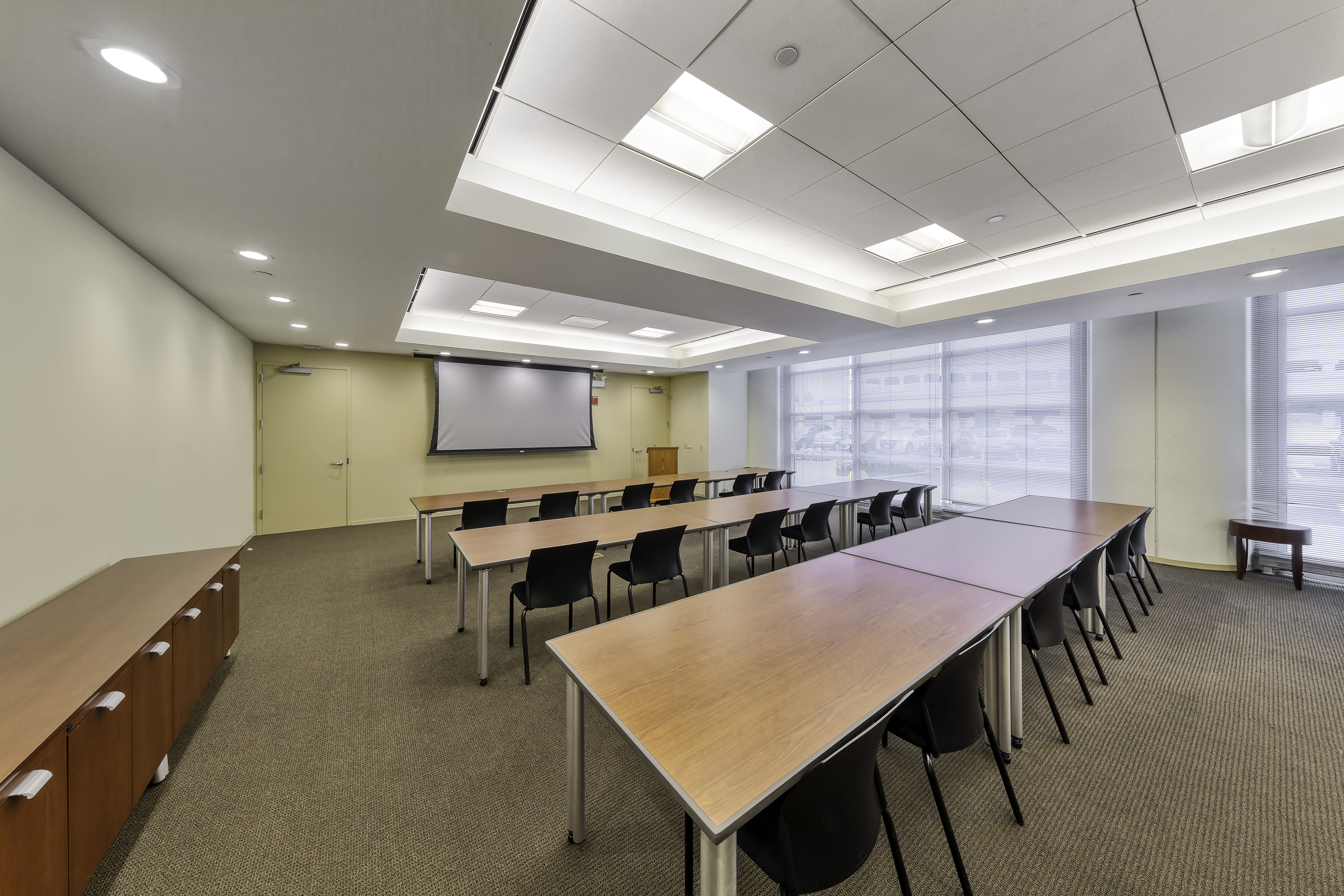 Northbrook Pointe — Lease in Northbrook, IL, photo 4 of 8