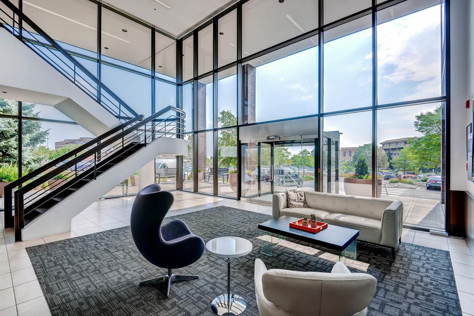 141 Union Blvd Lakewood CO-large-016-13-Lobby-1499x1000-72dpi