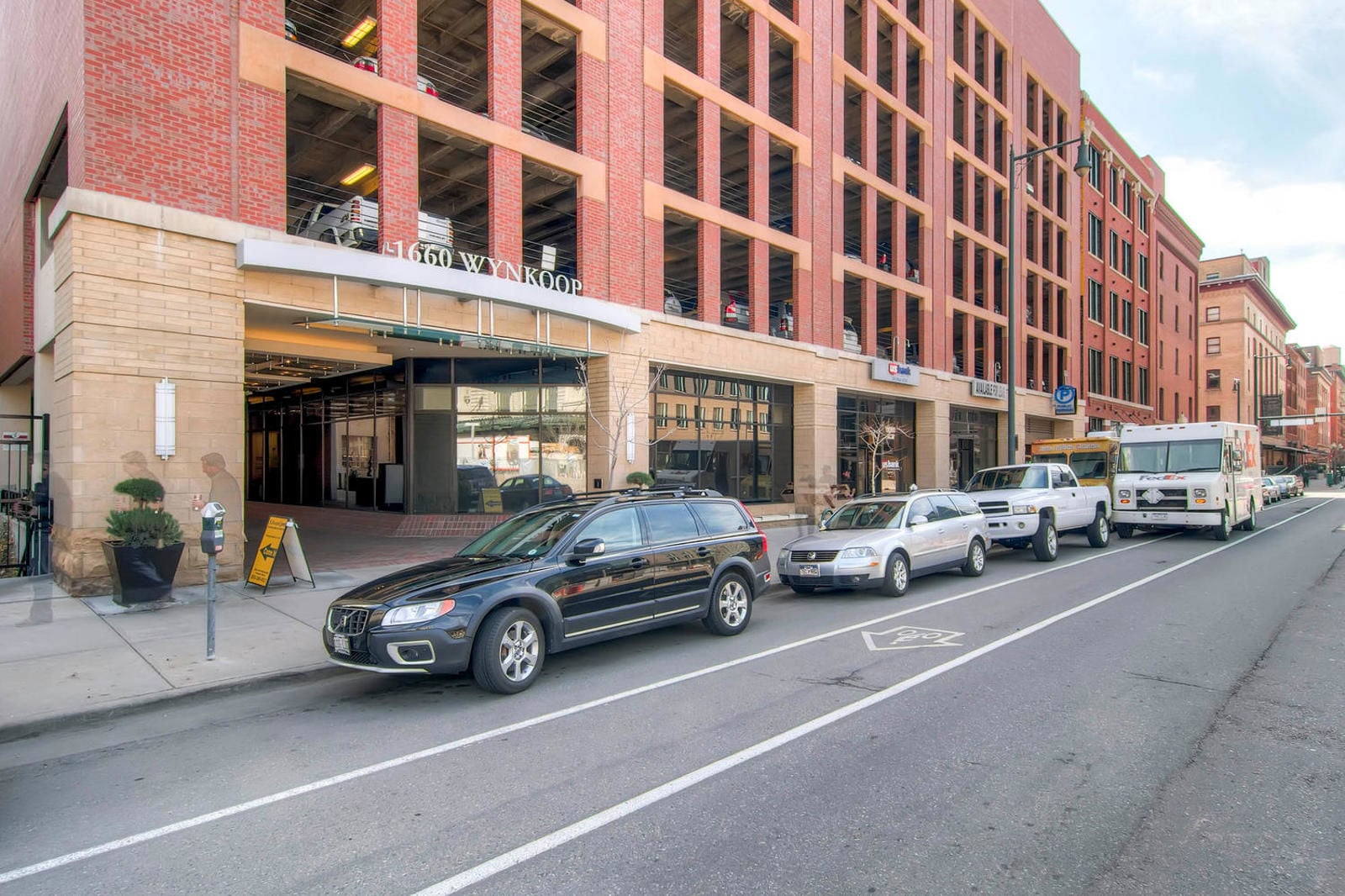 1660 Wynkoop Denver CO 80202-large-002-Exterior-1500x1000-72dpi