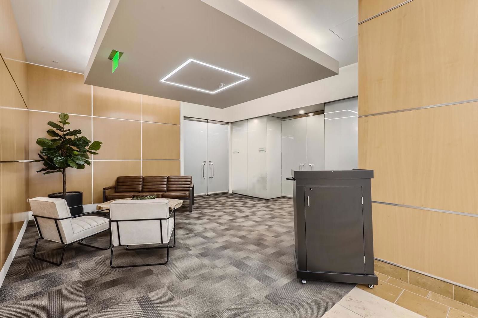 1660 Wynkoop St Denver CO-large-003-003-Lobby-1500x1000-72dpi