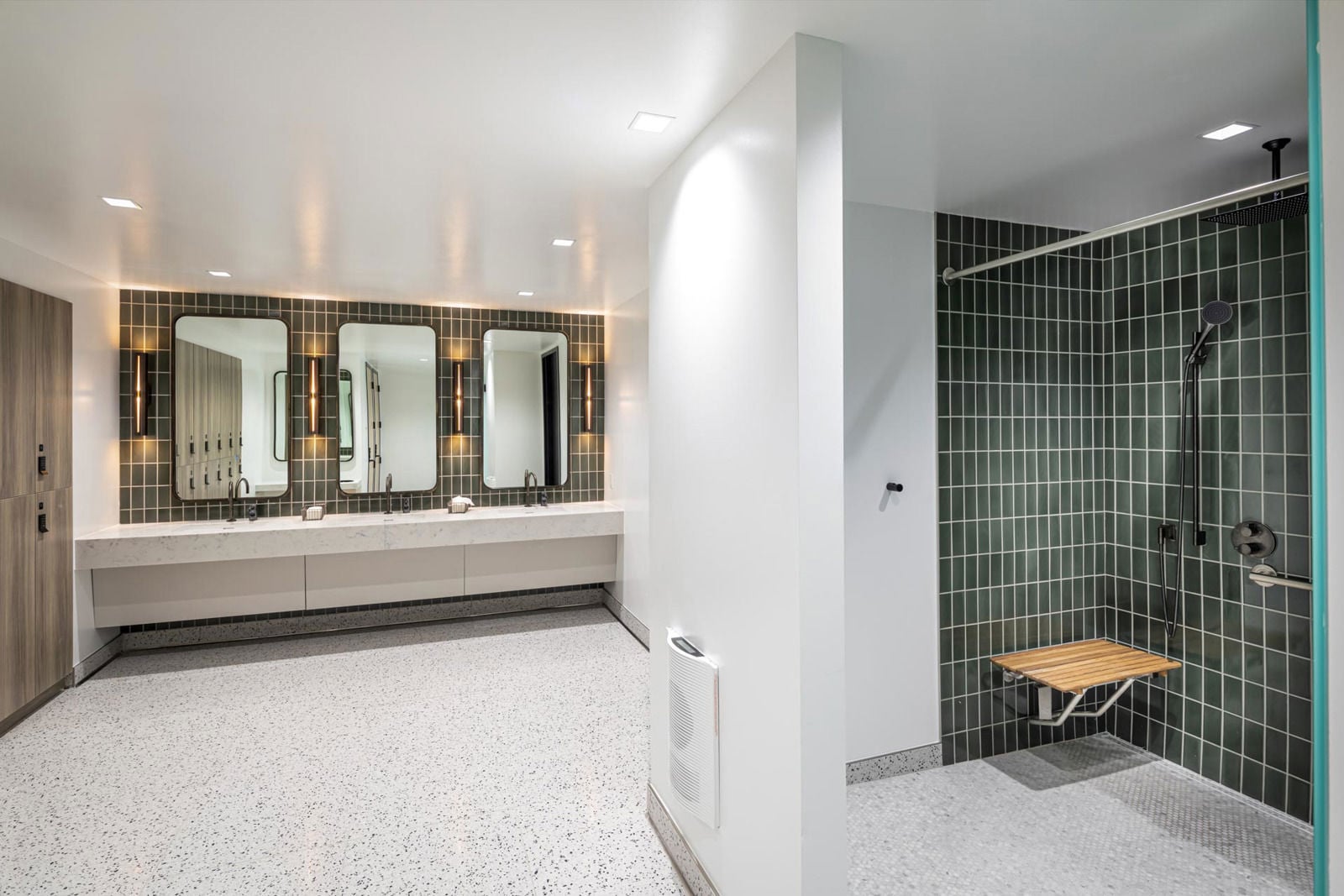 20210619_1700_broadway_0023_screenres