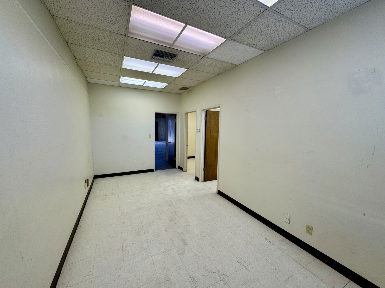 1 Edwards Ct, Ste 1442