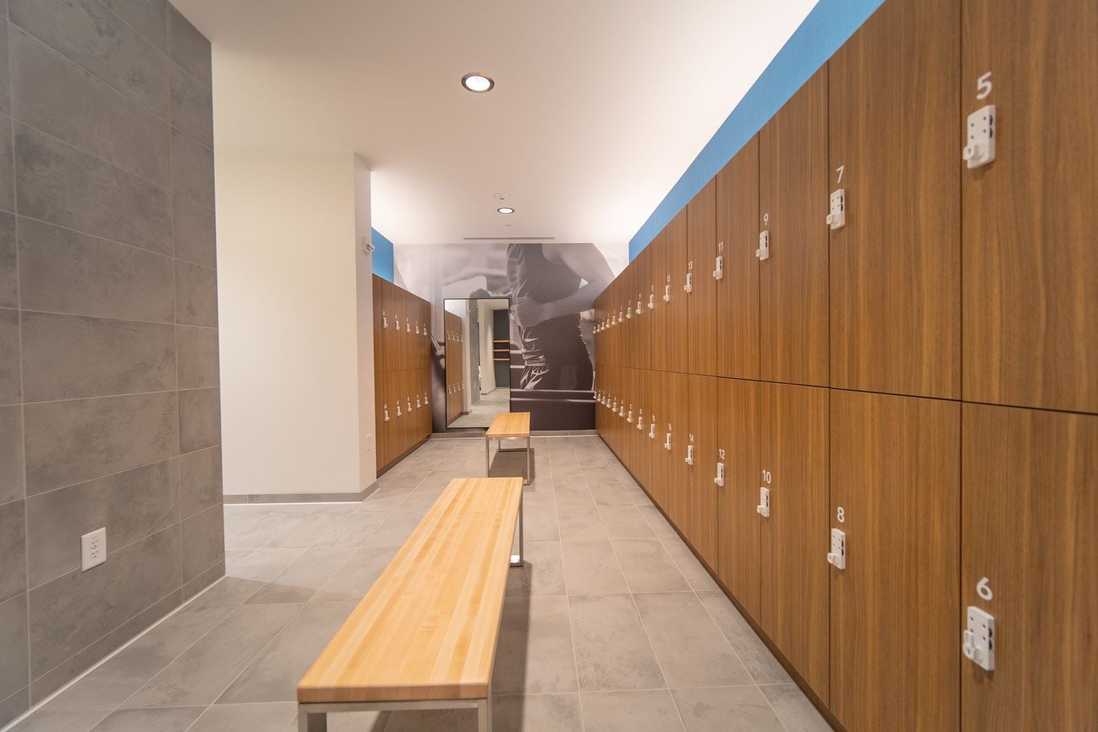 2002SummitGym(32of55)