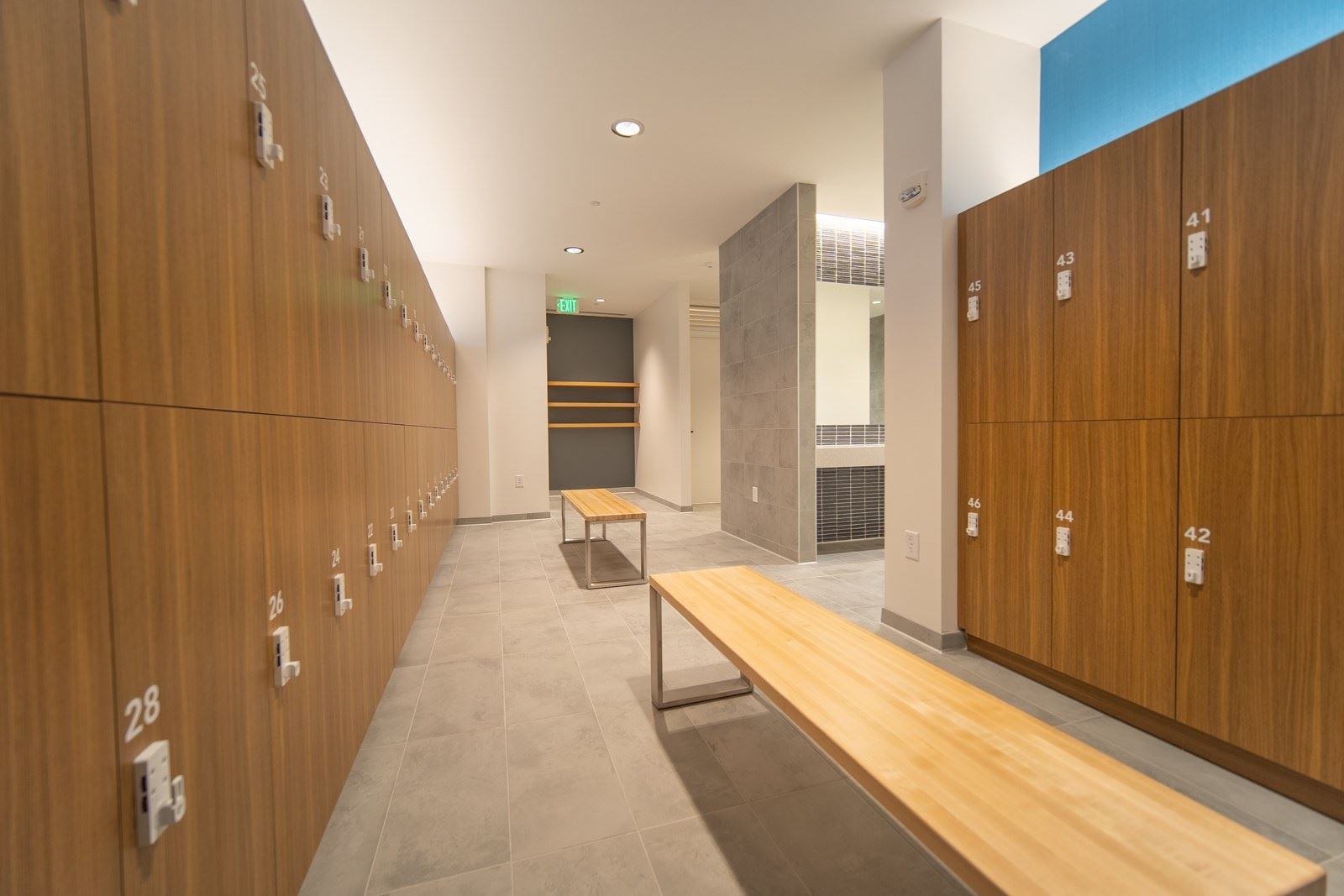 2002SummitGym(36of55)