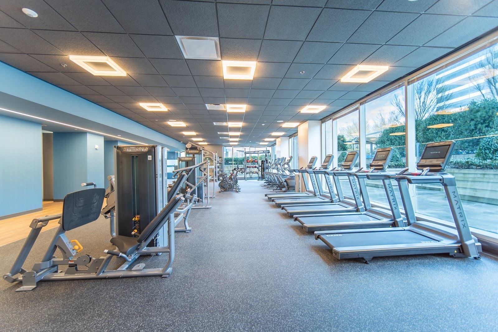 2002SummitGym(6of55)