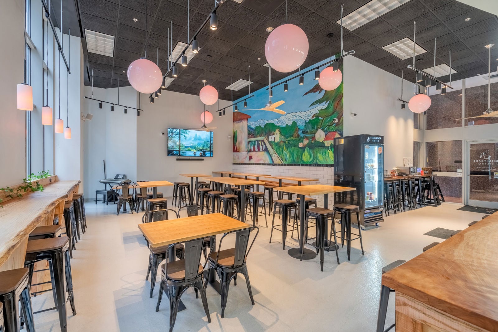 300 N Greene St - Bellemeade Bistro.JPG