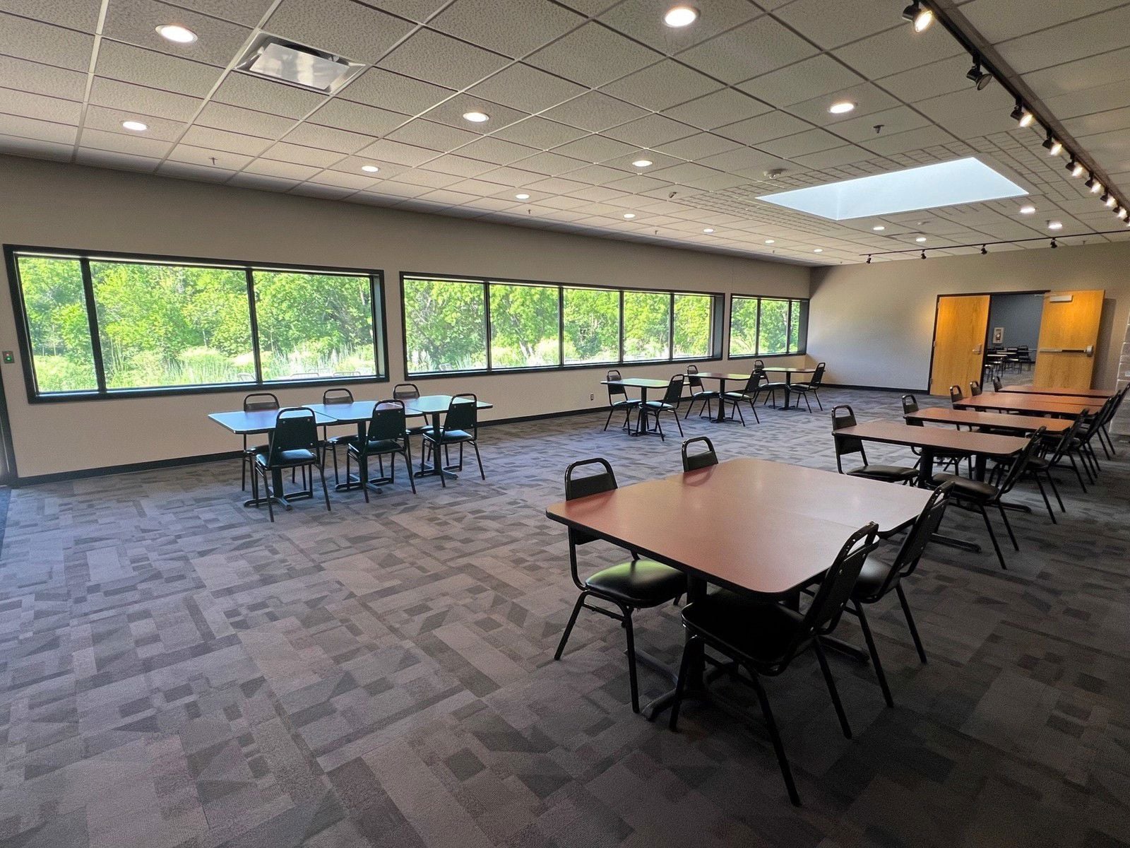 Cafeteria Seating