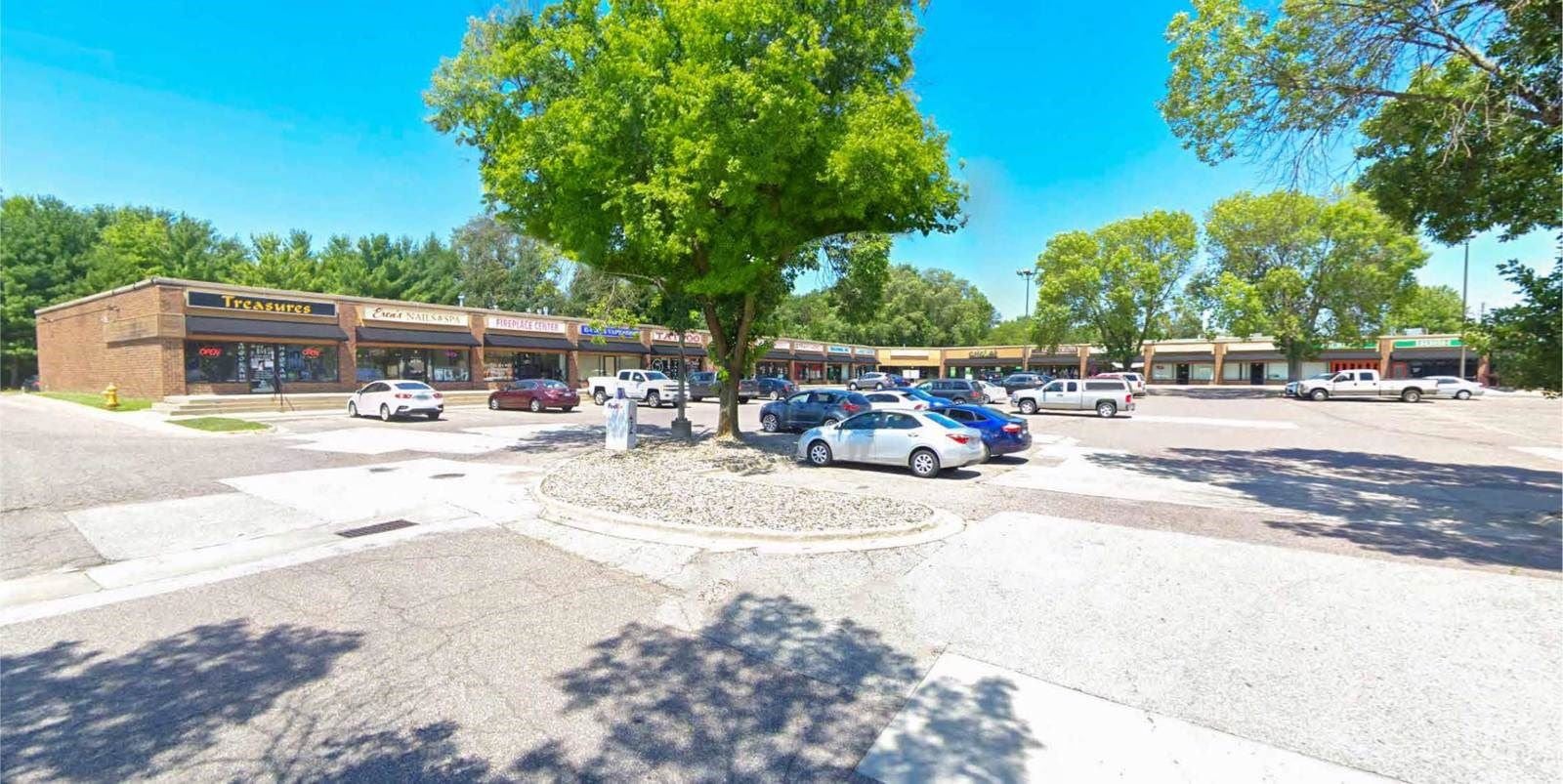 1800-NW-86th-St_Plaza-1800-1