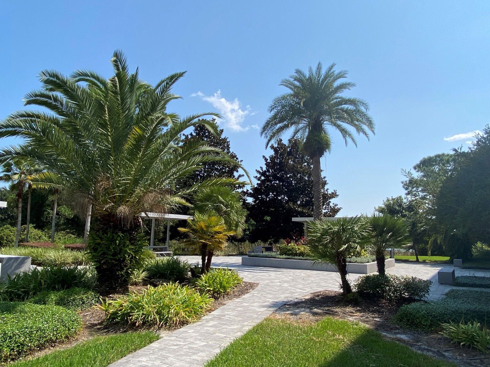 Waterview - courtyard