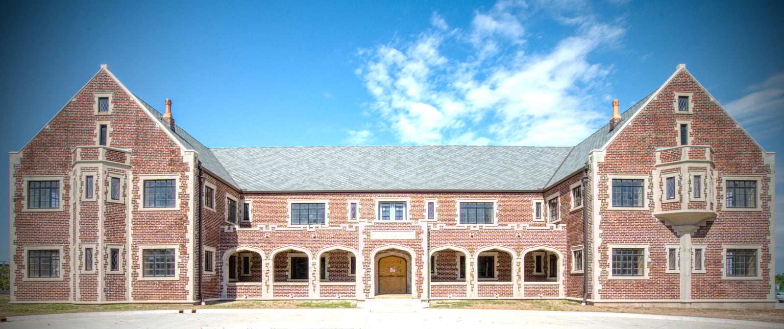 001_East lighting effect