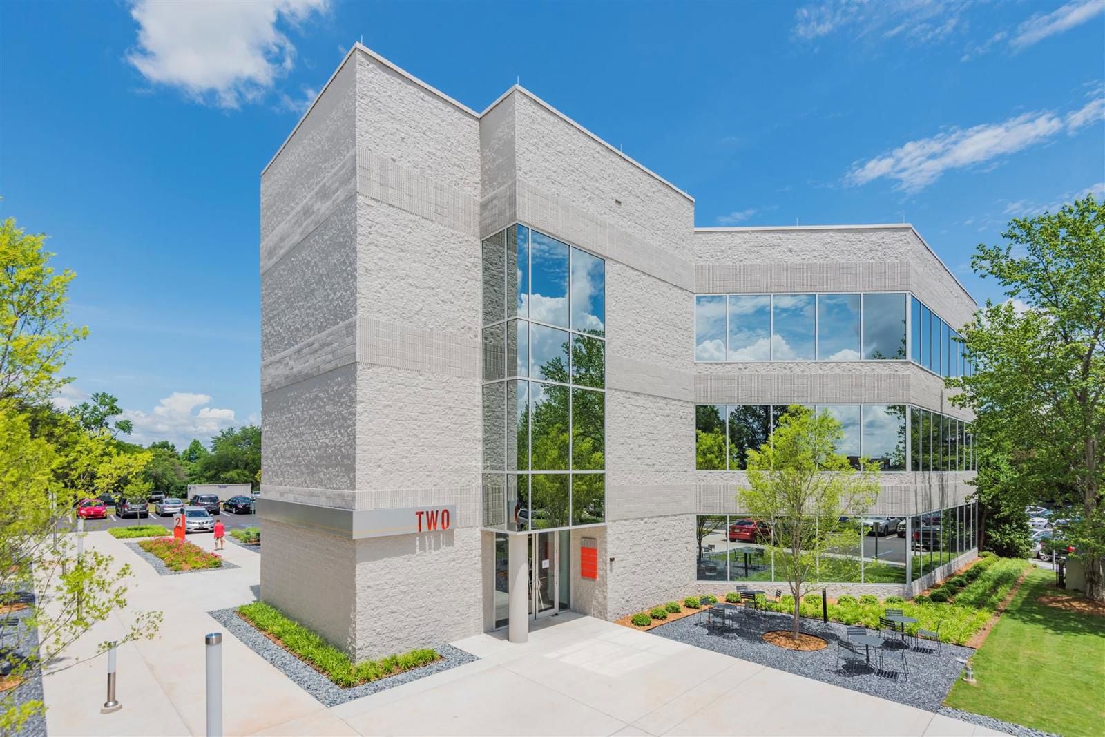 535-n-pleasantburg--ext-5227-(ZF-9213-29339-1-009)