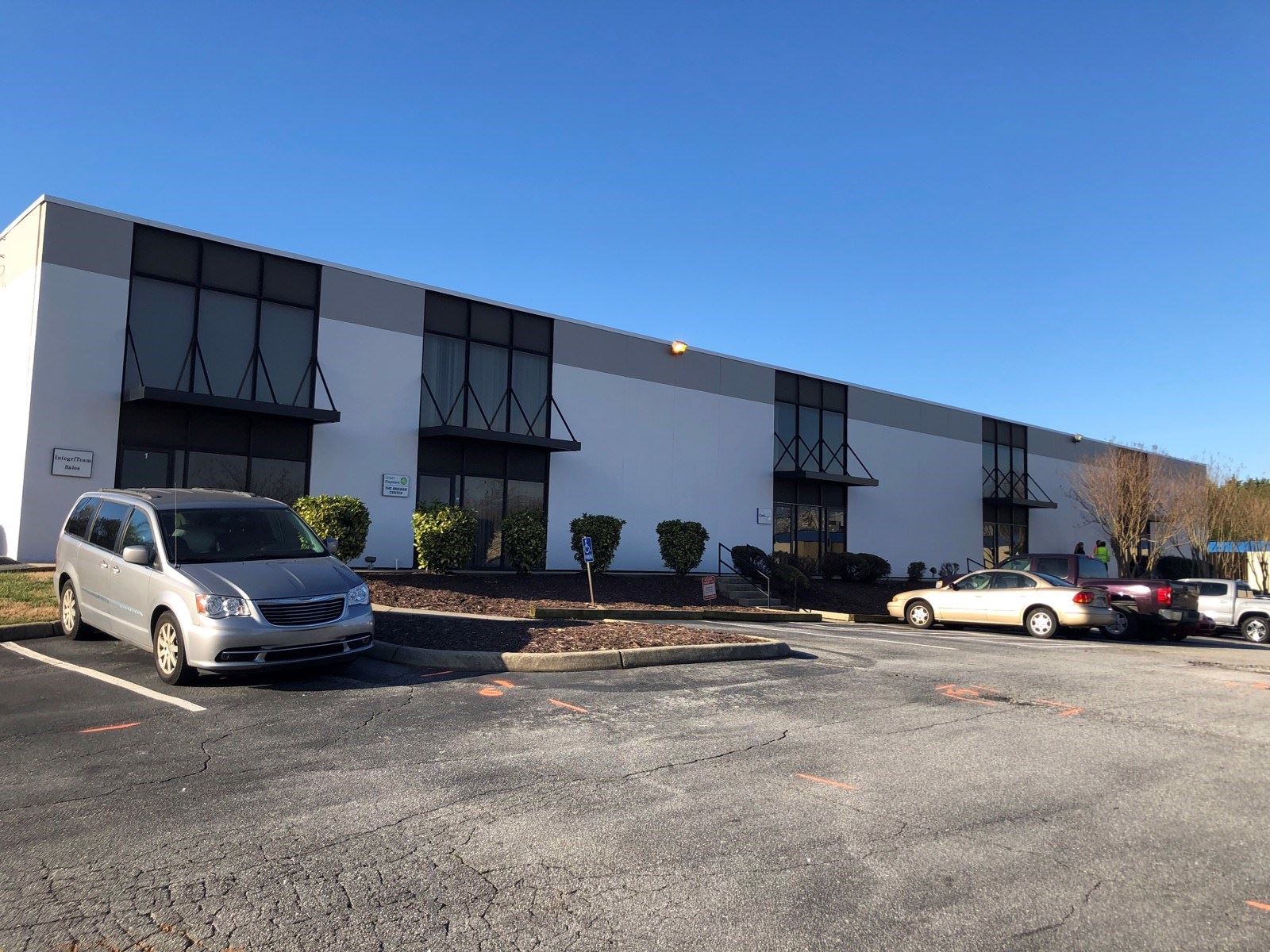 Interstate Blvd 121 Interstate Boulevard - Image 2