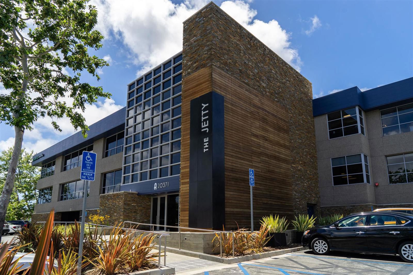 Jetty Building Exterior