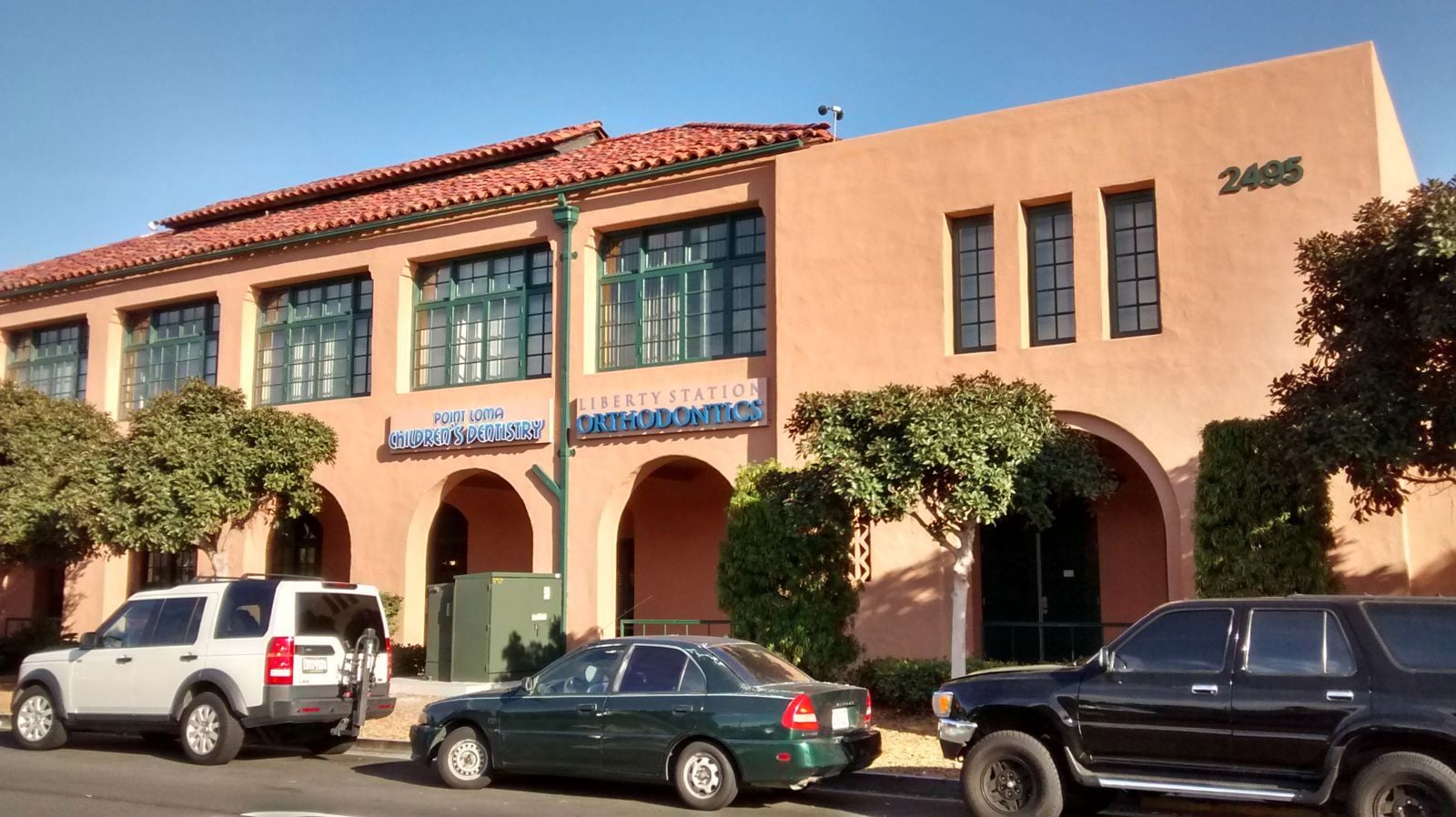 2495 Truxtun Image 5