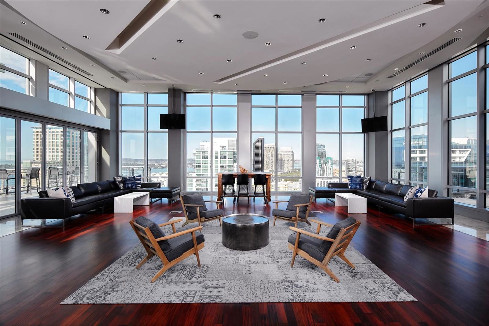 IMG_27491_andymcroryphoto_DVEV_skybox_HI-res