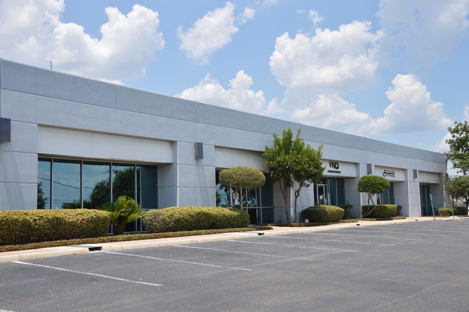 Data Park Center 200 East Ramsey Road - Image 2