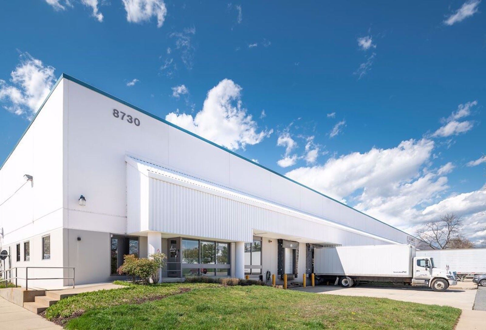 PPT-Prologis Corridor Industrial Park 18_ 8 BROCHURE PICTURE