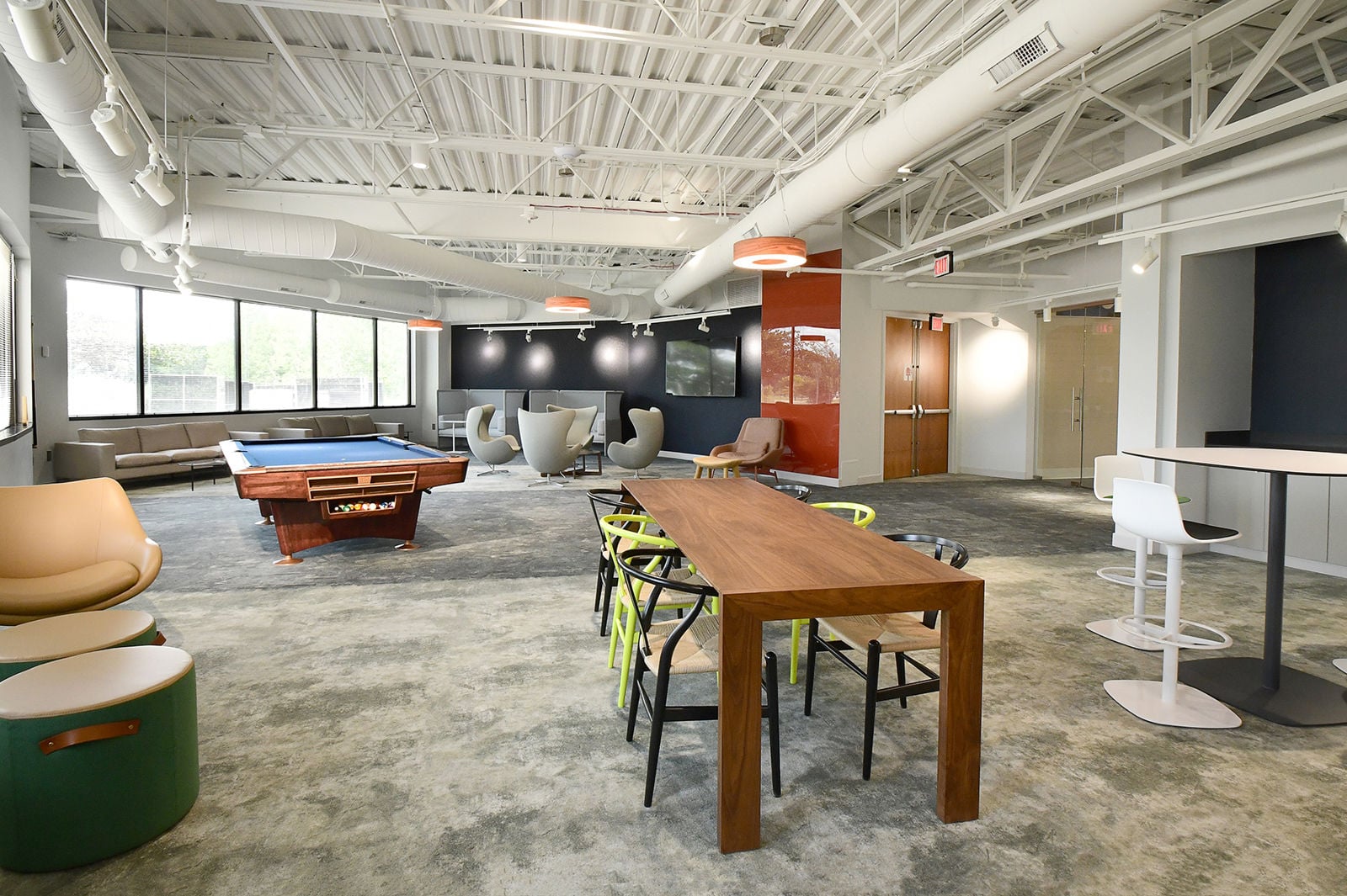 23000 Millcreek Boulevard - Image 8