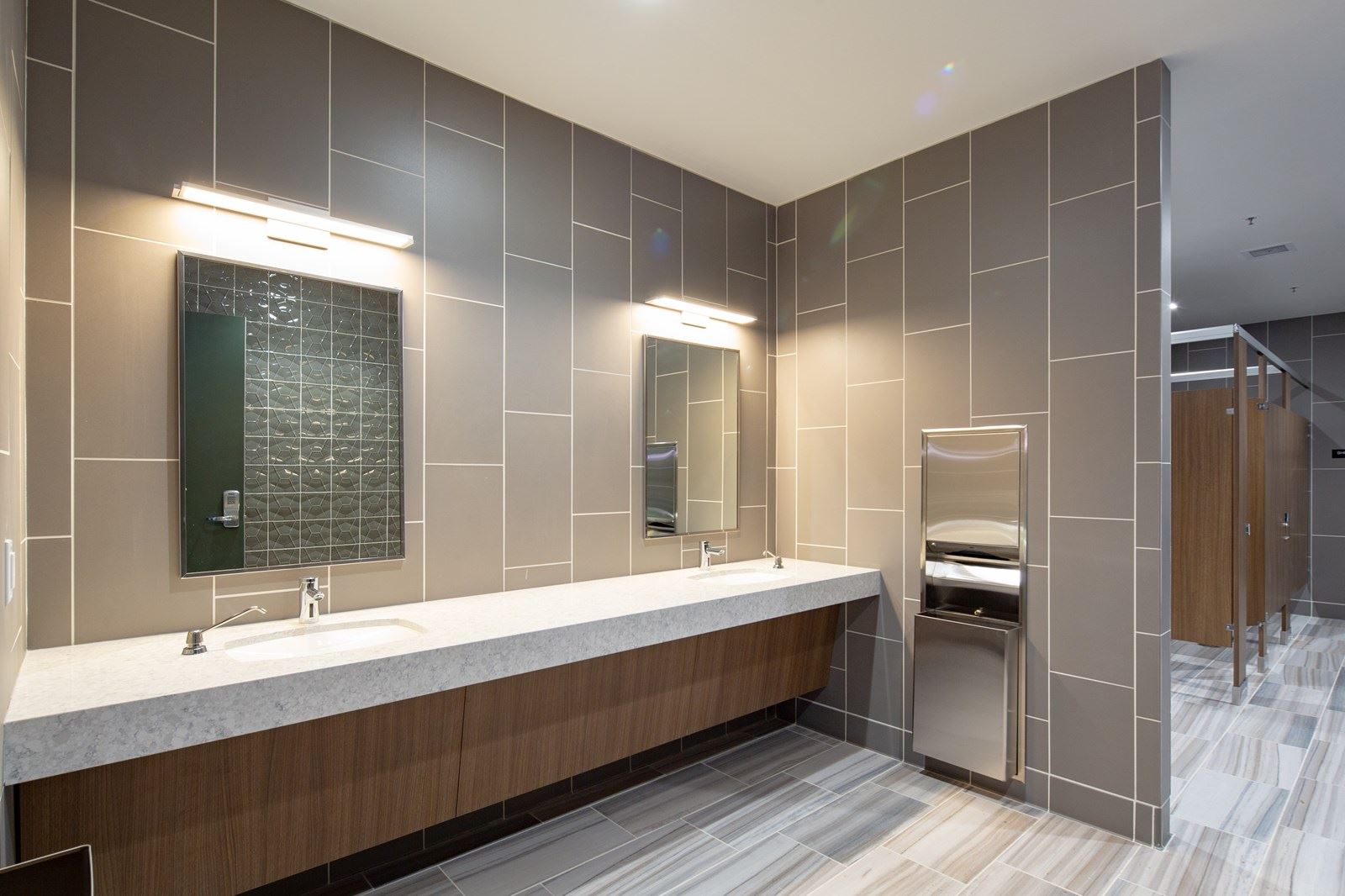 444 N 3rd St_Interior_Q5A8787