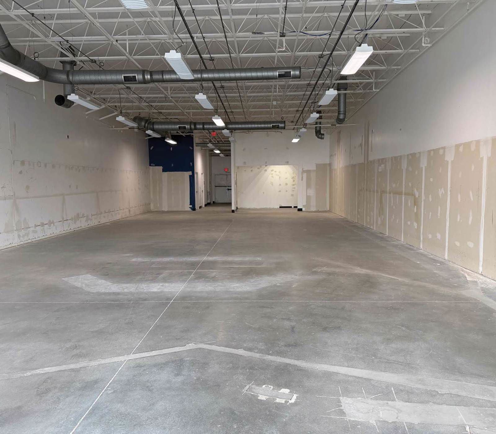 Retail Space 7010 Dodge Street - Image 4