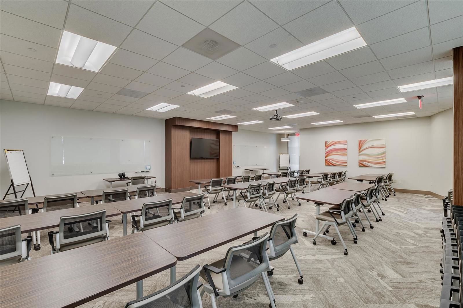 16000 N Dallas Pkwy 2-6