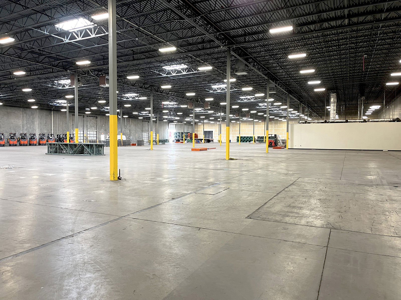 2800 Airport Road - Warehouse Photo