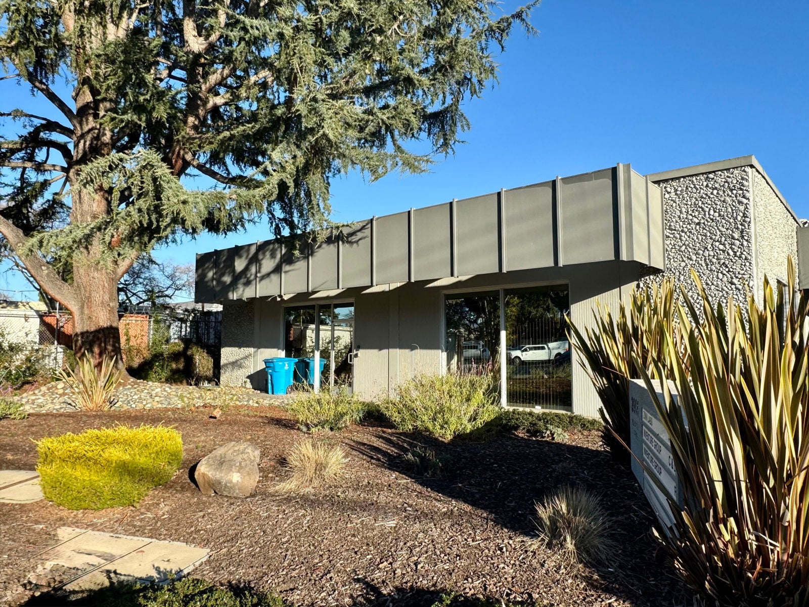 3905 Bohannon Dr, Stes A & B