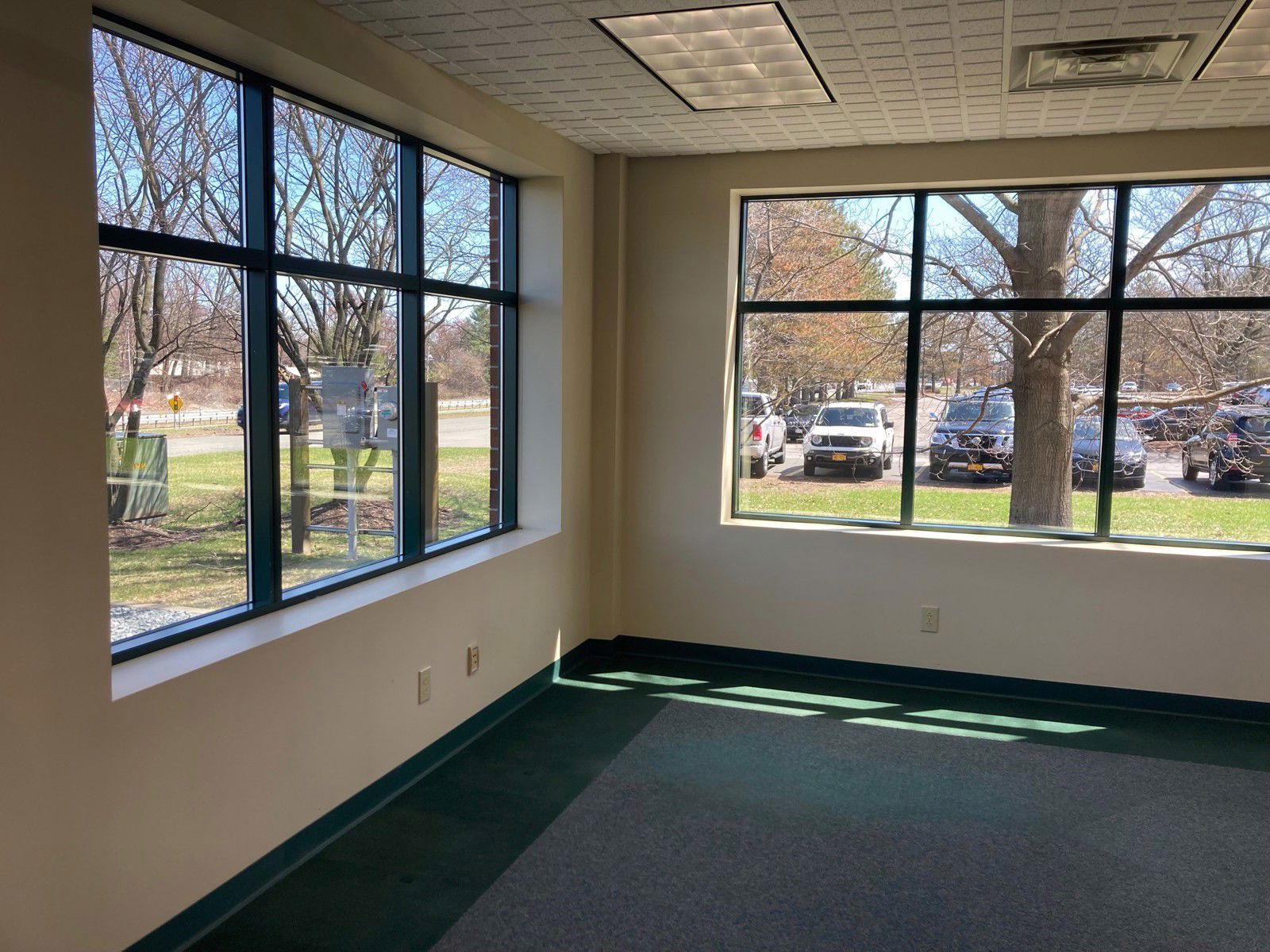 WAE side corner office 2