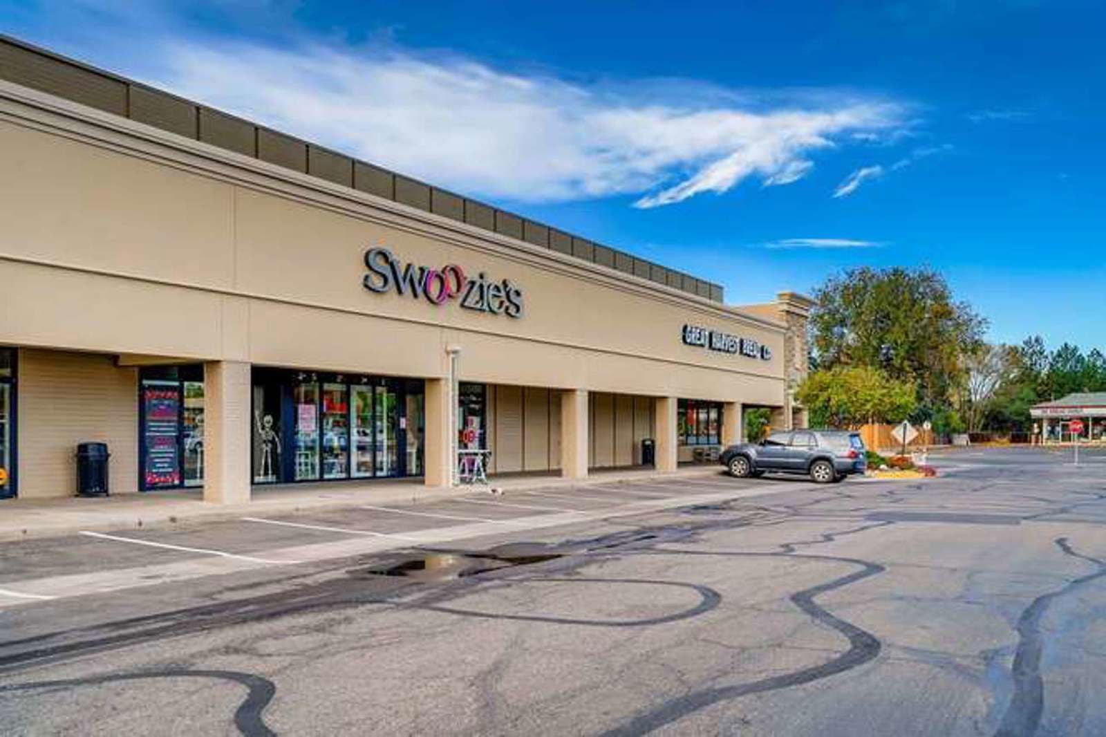 Cherry Hills Marketplace 5910 South University Boulevard - Image 7