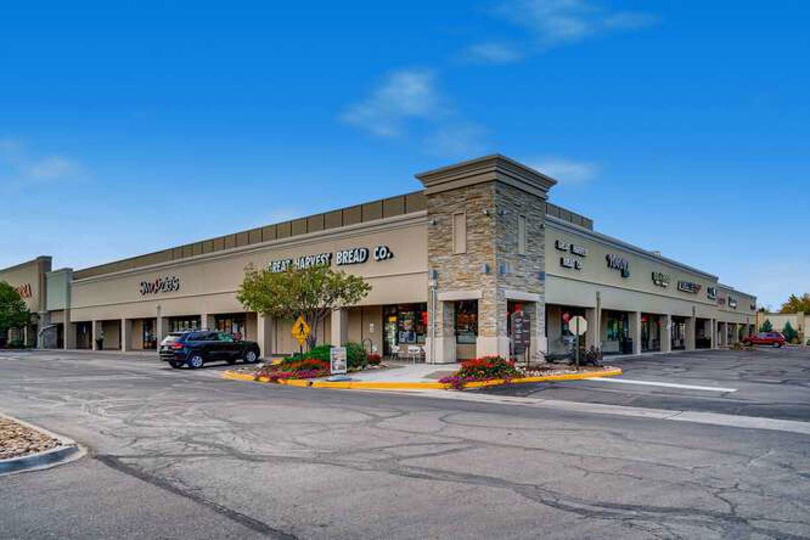 Cherry Hills Marketplace 5910 South University Boulevard - Image 8