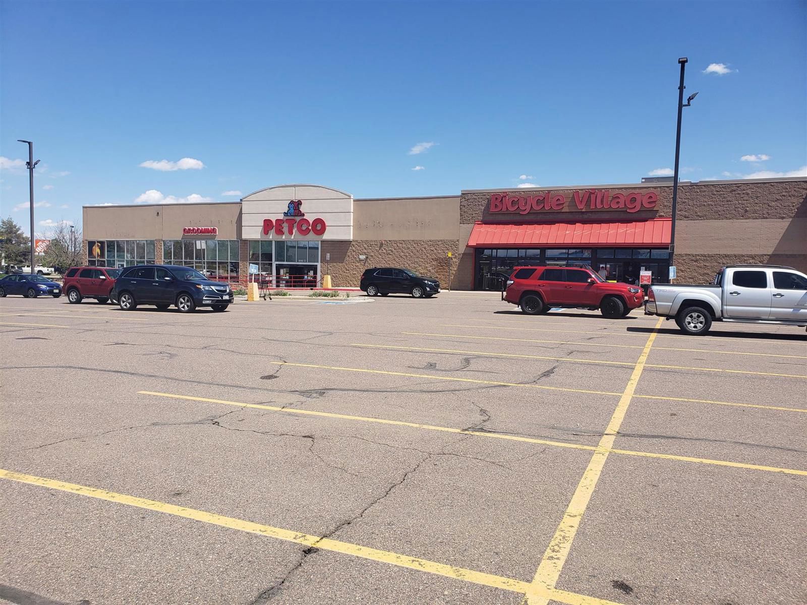 Plaza on the Green 8100 West Crestline Avenue - Image 5