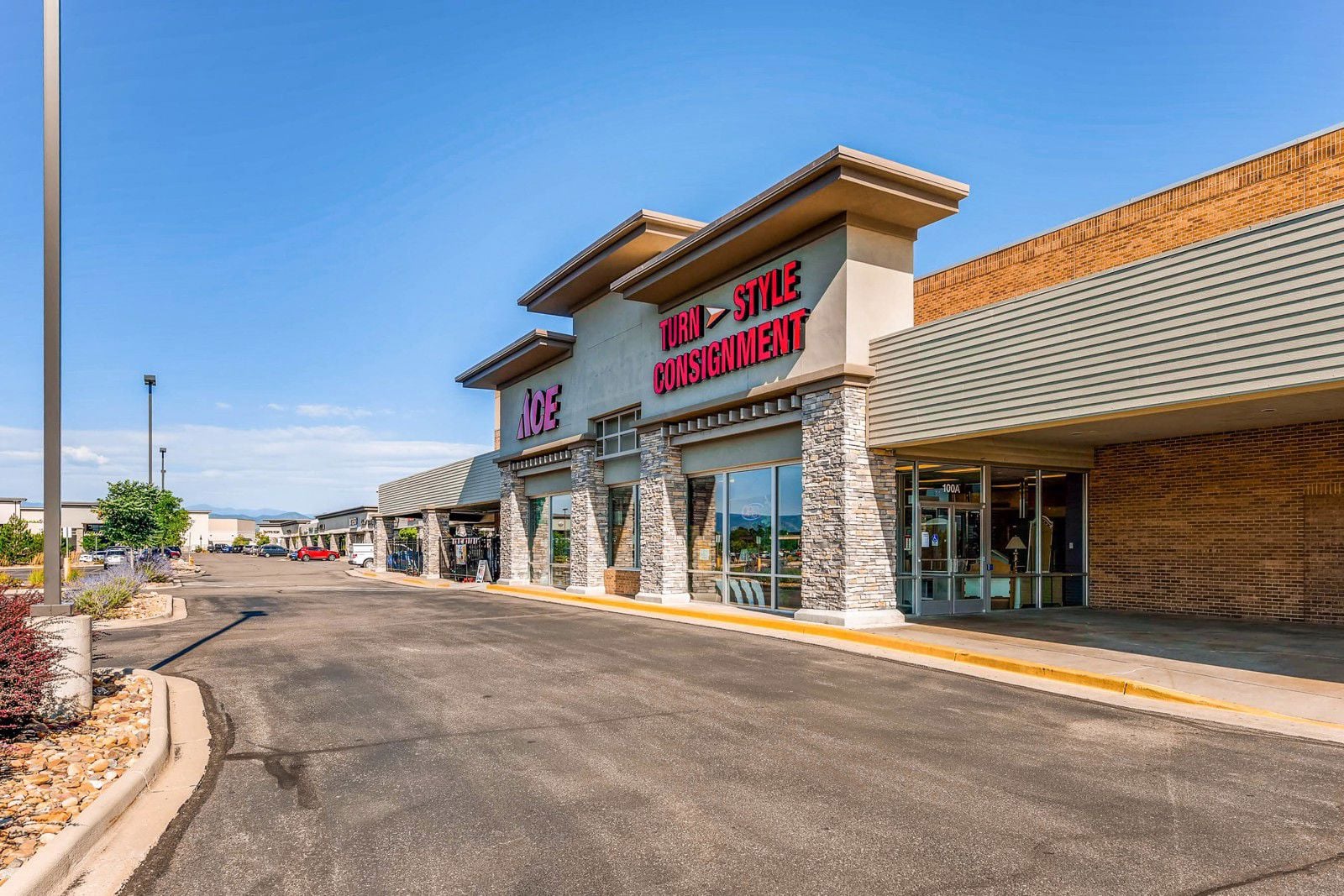 Southbridge Plaza 91 West Mineral Avenue - Image 3