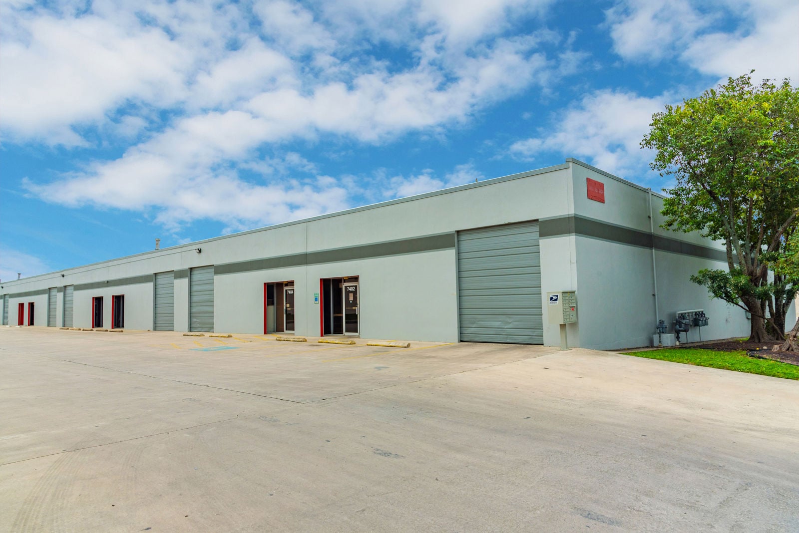 Reindeer Business Park (Bldgs. 1-5) 7400-7648 Reindeer Trail - Image 3