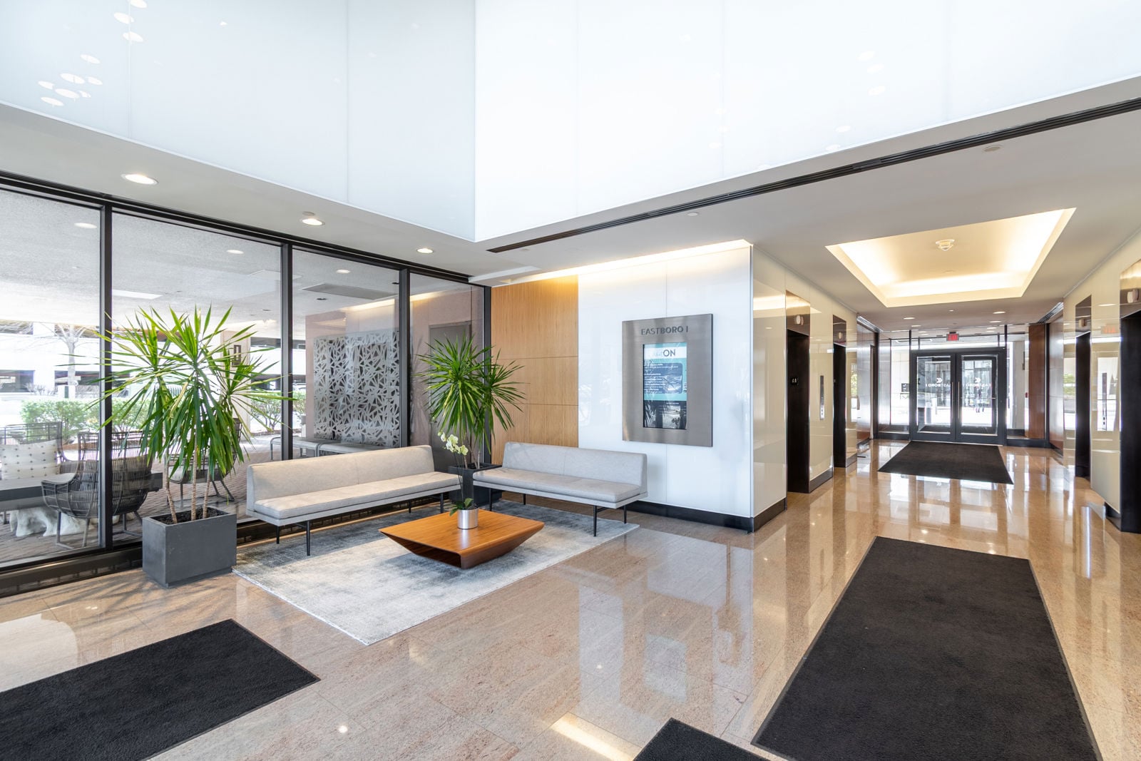 EastBoro 1 - Lobby 1 