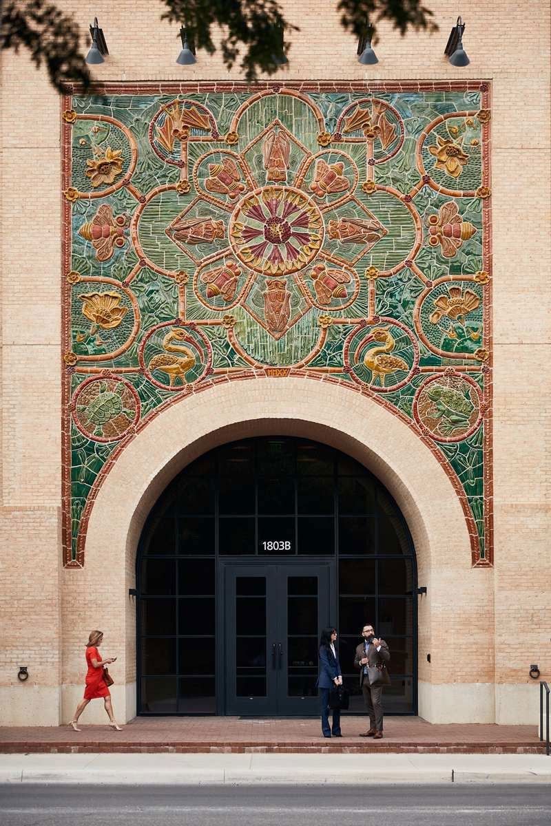 Oxbow 1803 Broadway Street - Image 3