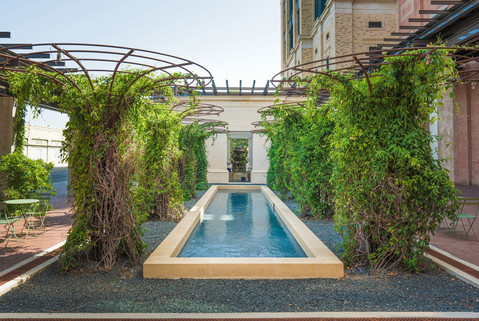 Oxbow 1803 Broadway Street - Image 4