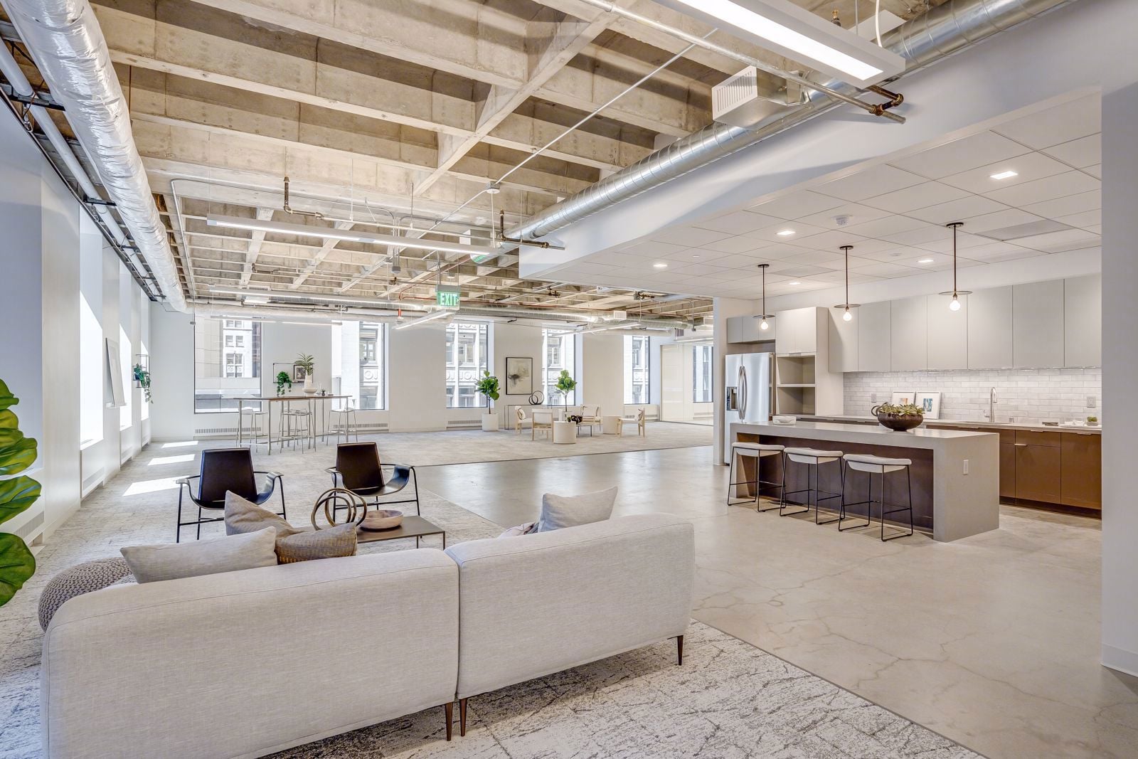 55000049 Main Area 2_3